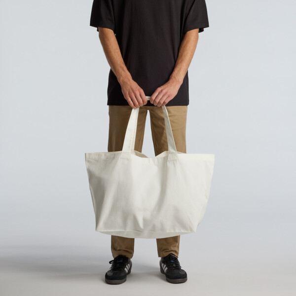 OVERSIZED TOTE BAG Thumbnail